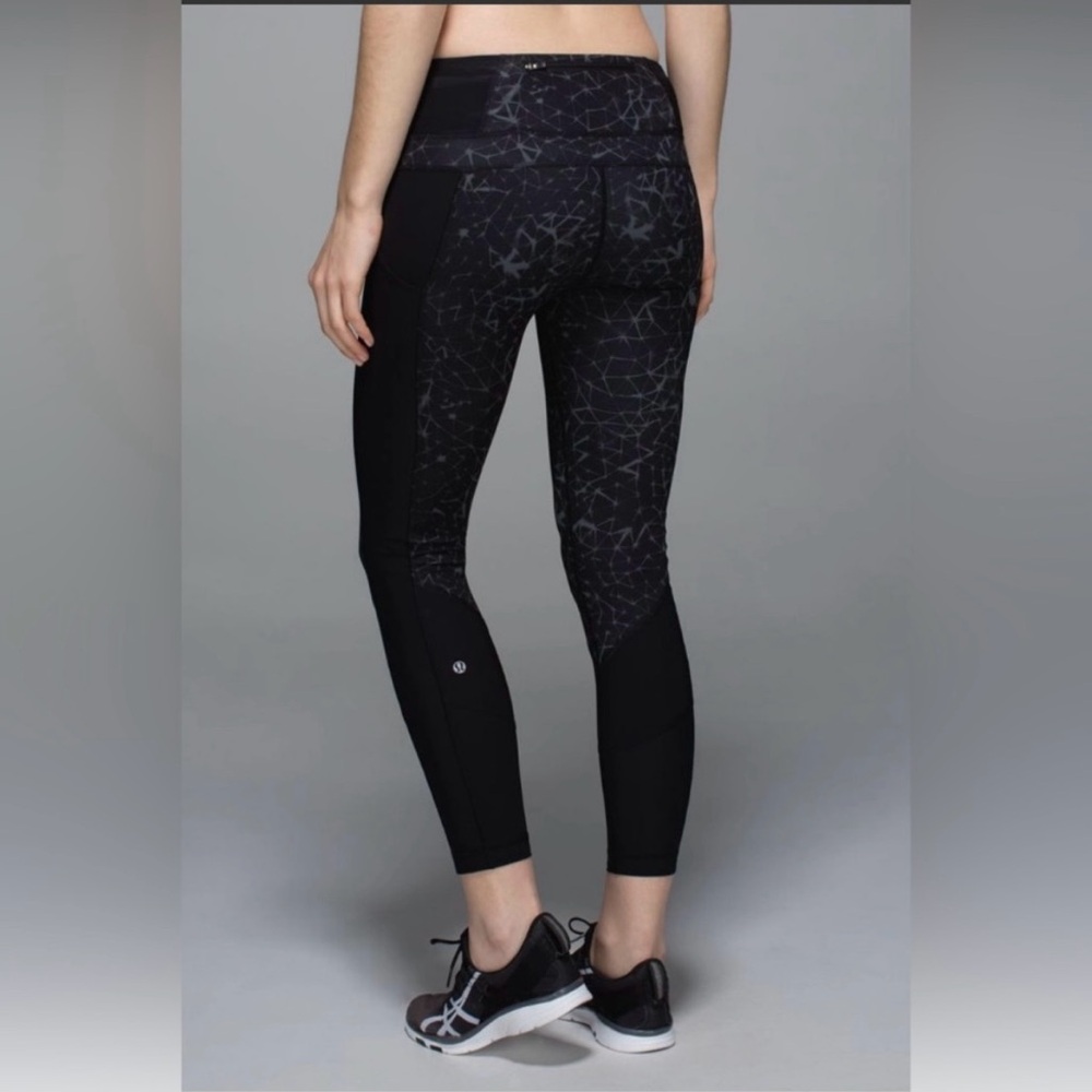 Size 6
Lululemon Trail Bound 7/8 leggings